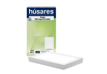 Hojas Oficio microperforadas al medio Húsares x 500 hjs (7848). Microperforado de precisión: divide la hoja en partes permitiéndo el máximo aprovechamiento del papel. Por sus micro perforaciones, luego de desglosar por la linea de puntos, no quedan residuos en los bordes, dejándo el borde del papel con un aspecto liso y limpio. Apto láser
